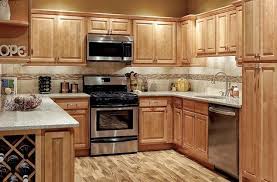 Park Avenue Raised Panel Honey Maple Solid Wood Cabinets Maple Kitchen Cabinets Maple Kitchen Solid Wood Kitchen Cabinets