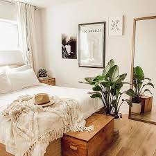 Beautiful Neutral Bedroom With Greenery Apartment Bedroom Decor Home Decor Bedroom Home Bedroom