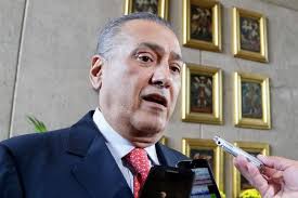 Los escándalos alrededor de Beltrones