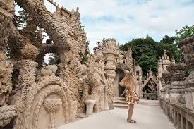 Palais Ideal Du Facteur Cheval Week End Insolite Dans La Drome En 2020 Week End Insolite Blog Voyage Insolite