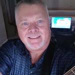 Larry Clink's Instagram, Twitter & Facebook