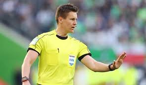 Ce match se déroule le 24 août 2019 et débute à 18:30. Bundesliga Schalke 04 Against Fc Bayern Referee Who Whistles S04 Against Fcb Sport World