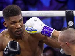 Fans all saying the same thing after Anthony Joshua's corner overheard  telling him he was WINNING Oleksandr Usyk fight