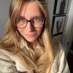 Kendra Hamel's Instagram, Twitter & Facebook