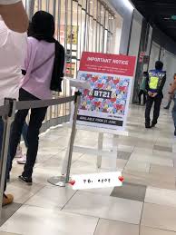 The bt21 x uniqlo collaboration featuring designs with the bt21 characters, has been much hyped up by bts fans all over the world. Epop Malay Bt21 Popteam Berada Di Uniqlo Sekarang Bagi Facebook