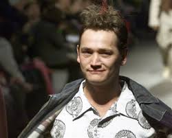 Sid owen, who played ricky butcher in eastenders for a number of years, has allegedly reached a stalemate, after they reportedly couldn't agree on how much the star should be paid. Former Eastenders Star Sid Owen Thrown Off Flight In Dubai After Handbags Fly Arab News