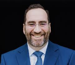 043025 by Chicago Maroon