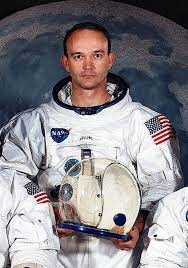 We mourn the passing of apollo 11 astronaut michael collins, who piloted humanity's first voyage to the surface of another world. Astronaut Michael Collins Wird 90 Die Einsamkeit Die Keine War