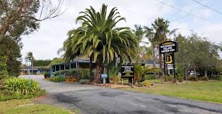 Twin share pet friendly room Balnarring Village Motor Inn Mornington Peninsula
