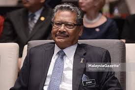 Rawther were named in the statement but it was widely reported to refer to the case. Mohamed Apandi On 30 Day Unrecorded Leave