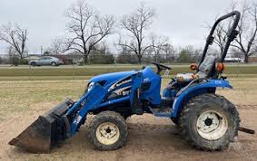 New Holland TC24DA Tractor