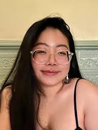 Nail Narratives: Bella Li's Artistic Journey