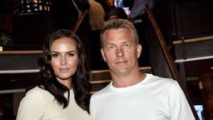 Persönliche anmerkung von frau räikkönen: Zweimal Um Die Erde Sport Mix