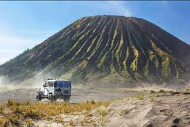 Terdapat bermacam objek gambar pemandangan indah yang ada di dunia, termasuk di indonesia. 10 Foto Pemandangan Gunung Bromo Yang Menakjubkan Wisatabaru Com
