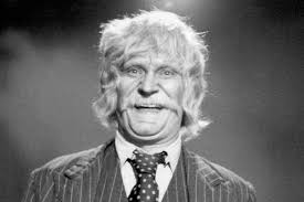 Popular media personality loved horse racing, alter egos