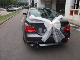 Damit euer auto am tag der trauung in festlichem glanz erstrahlt, müsst ihr nicht viel geld. Autoschmuck Hochzeit Schleife Hinten Gross Bmw Autoschmuck Hochzeit Hochzeitsautos Hochzeit Auto