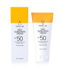 Spf (sun protection factor) indicates how much a sunscreen protects from uvb radiation, measured by how red your skin gets. Buy Youth Lab Facial Sunscreen Spf 50 With Color Normal To Dry Skin Maquibeauty