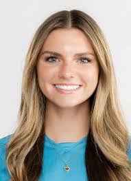 Elizabeth Babb's Instagram, Twitter & Facebook