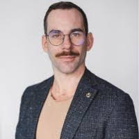 Daniel Shusterman's Instagram, Twitter & Facebook