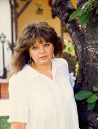 Feró studied at the polytechnic and earned a degree in engineering. Szivbemarkolo Nagy Fero Elarulta Elete Legnagyobb Fajdalmat Hazai Sztar Femina