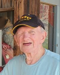 Dustin Maurer's Instagram, Twitter & Facebook