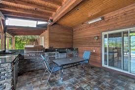 Click on an image and remember to bookmark this links page for quick reference. Country Villa On Kalamalka Lake With Pool Oyama Aktualisierte Preise Fur 2021