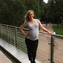 In germany she has taken part in let's dance on rtl television. Isabel Edvardsson Heute Ist Weltfrauentag Ich Habe Mich Als Frau Nie Starker Gefuhlt Als Wenn Ich Schwanger War Und Mein Sohn Zur Welt Gebracht Habe Hier Ein Tb Nicht Nur