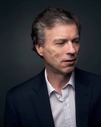 Can we talk about how great Simon Vance is in Fire and Blood? I saw the  post earlier about Roy Doctrice and his mispronunciations and less  desirable voices annoyed me the first