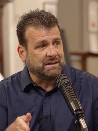 We were honored to interview Nate Deen to unpack the true story behind the  movie Brave the Dark. Like the movie, this conversation gets real, but  filled with hope! You will hear