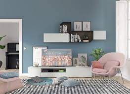 Arredamento soggiorno in stile moderno con un divano angolare in pelle. Quale Arredamento Per Un Soggiorno Moderno Di Design News Gabetti