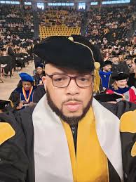 Otis Dunning's Instagram, Twitter & Facebook