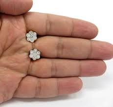 We did not find results for: Buy 14k Gold Vs Large Round Diamond Cluster Earrings 3 00ct Online At So Icy Jewelry
