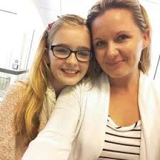 Amanda Buzbee's Instagram, Twitter & Facebook