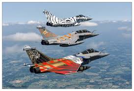 A Unique Pic By K2dact The 3 Painted Rafale Of Ntm2017 Rafale Ec3 30 Ece1 30 And Chasseembarquee Fighter Jets Military Aircraft Fighter Planes