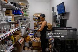 12 Photos & High Res Pictures