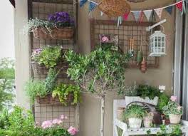 Balkon Ideen Blumen Die Richtigen Pflanzen Fur Den Balkon Ratgeber Obi Balkon Ideen Pflanzen Terrasse Blumen
