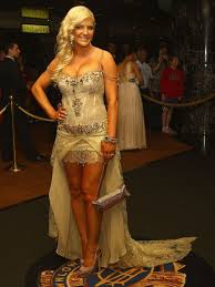 Brynne gordon edelsten brynne gordon edelsten. Brynne Edelsten Poses At Brownlow Abc News Australian Broadcasting Corporation
