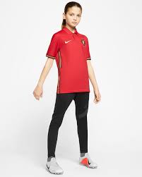 Altijd de nieuwste portugal voetbalshirts en beste aanbiedingen. Portugal 2020 Stadium Home Voetbalshirt Voor Kids Nike Nl