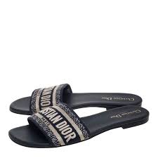 From the days of christian dior's new look and yves saint laurent's classics to john galliano's theatrical luxury and raf simons' minimal elegance, we've seen trends, shapes and styles come and go. Dior Blue Canvas Dway Slide Sandals Size 39 Dior Tlc