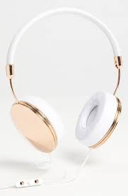 I prefer training in over the ear headphones, but have been. Gold ã‚´ãƒ¼ãƒ«ãƒ‰ GÅrudo Gylden Oro Metal Metallic Shape Texture Form Composition Frends Metalli Gold Headphones Rose Gold Headphones Accessories