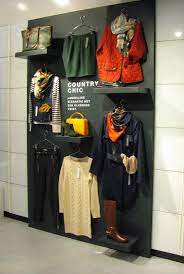 The Deconstruction Of This Outfit At The Zalando Pop Up Shop Is A Great Way To Get People Thinking In Terms Of Outfi Retail Display Retail Design Pop Up Retail