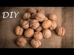 что можно сделать из скорлупы грецкого ореха своими руками 52 3 Idei Novogodnih Podarkov Iz Greckih Orehov Podelki Svoimi Rukami Youtube Podelki Novogodnie Podarki Podelki Svoimi Rukami