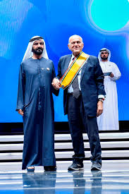 Mohammed ahmed hindi päivitti profiilikuvansa. Emirates News Agency Mohammed Bin Rashid Crowns Ahmed Al Falasi As Arab Hope Maker 2020 Rewards Aed5 Mn To Five Finalists
