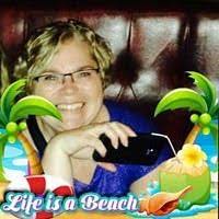 Handcuffs in the Heather (Lovely Lethal Gardens, #8) by Dale Mayer