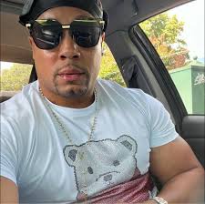 What matters more in Long Island football history?