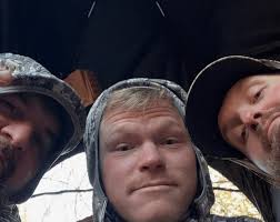 Social Media Pictures 12-26-2024 : r/TLCsisterwives