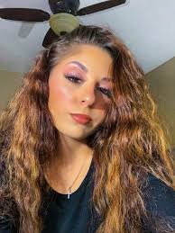 Your ex fell in here and your first emoj is your reaction me: gnN