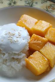 Kek pandan lembap by azie kitchen. Pulut Mangga Thailand Yang Sangat Sedap Food Sweet Treats Recipes