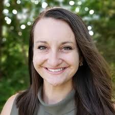 Karen Morlan's Instagram, Twitter & Facebook