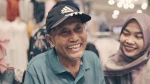 Viral ojol bigo gosumbar com protokol new normal driver ojol penumpang bawa helm sendiri dlya prosmotra onlajn kliknite na video sambutmasad. Twitter Effect Driver Ojol 68 Tahun Yang Viral Akhirnya Dapat Honda Beat